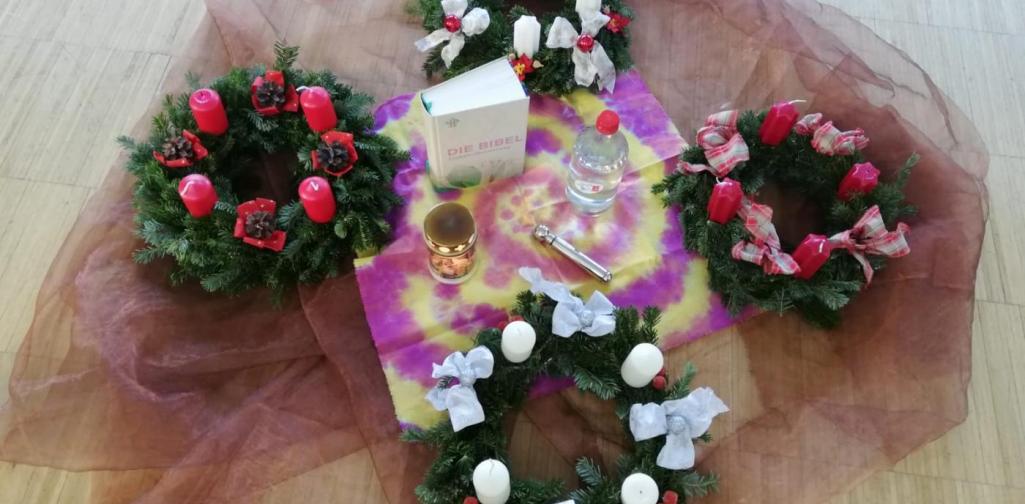 Unsere schönen Adventkränze Foto von unseren Adventkränzen