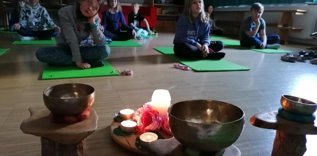 Meditationen und Yoga Meditationen und Yoga